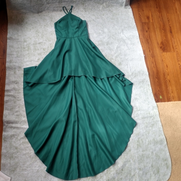 Emerald Green High Low Halter Style Semi Formal Evening Gown Prom Dress - Picture 6 of 14